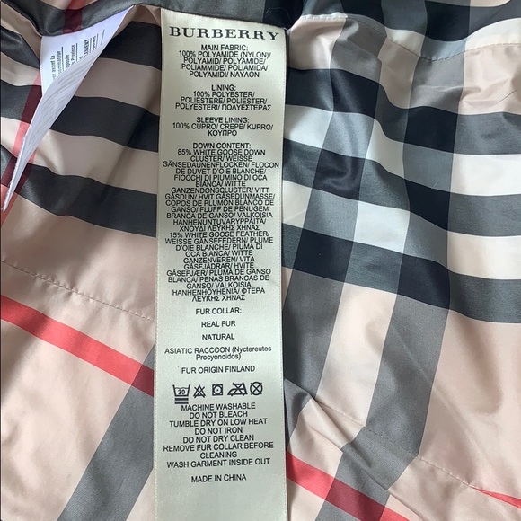 Burberry coat - Picture 7 of 8